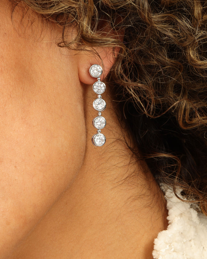 mama-baroness-earrings-in-silver-and-white-diamondettes