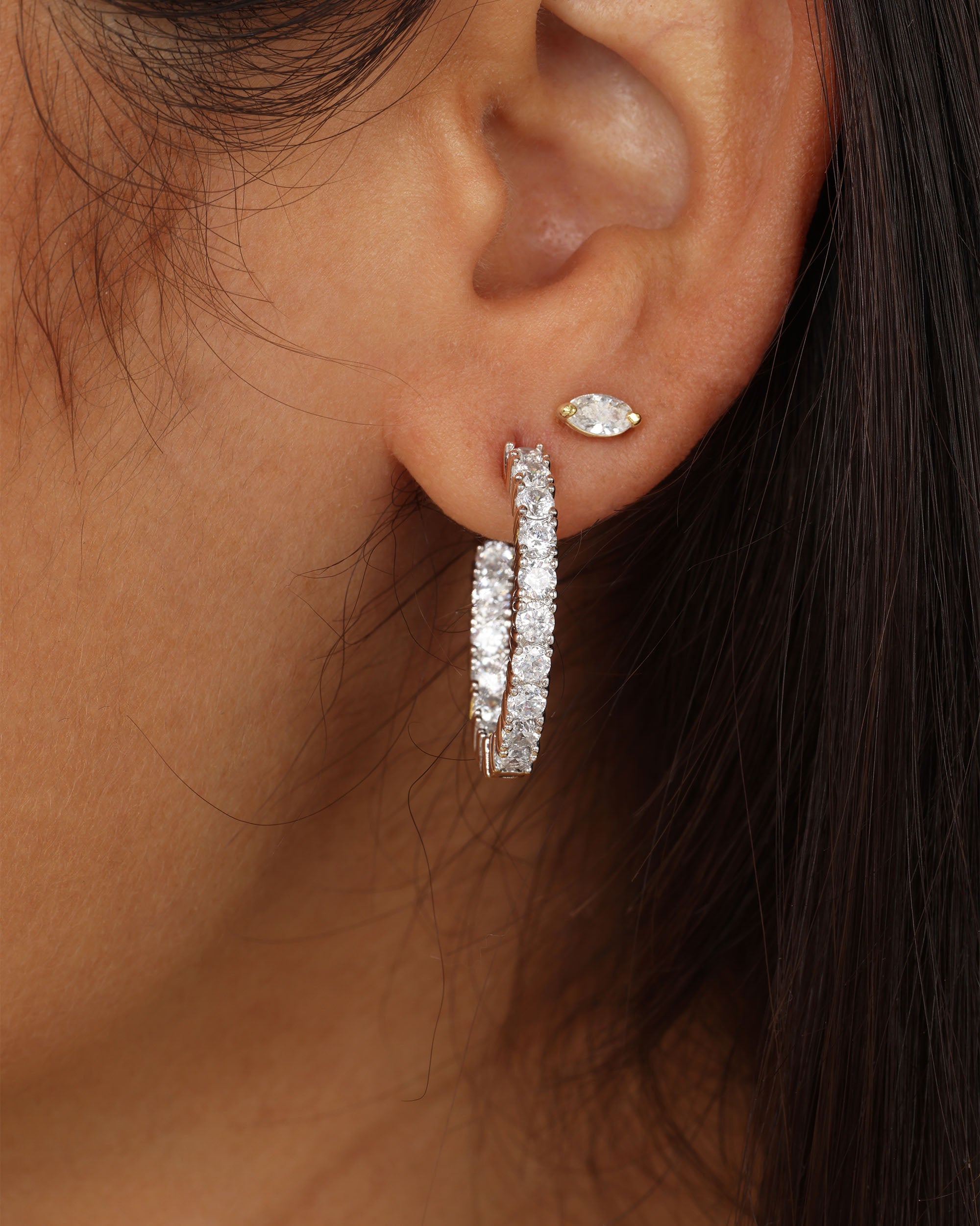 heiress-hoops-1-inch-in-silver-and-white-diamondettes