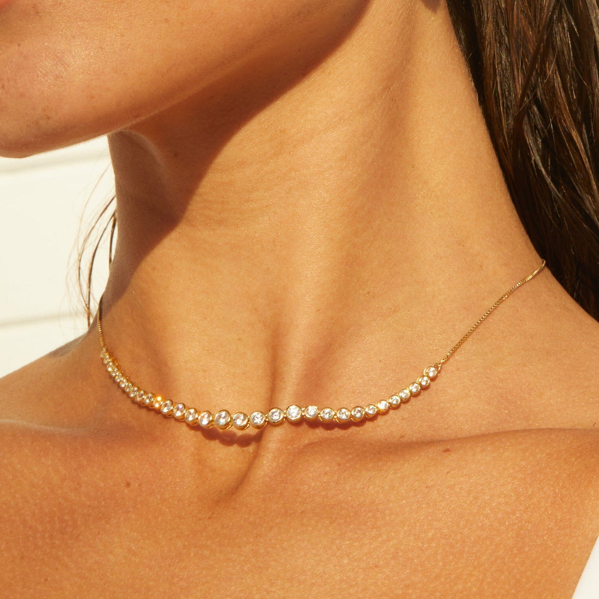 graduated-lab-grown-diamond-bezel-necklace-in-18k-rose-gold-aurate