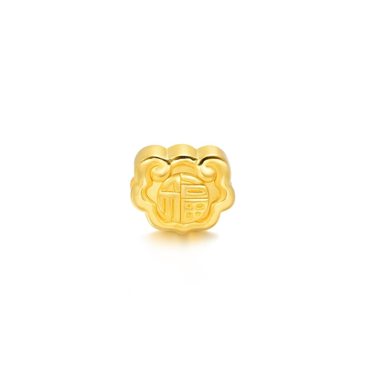 blessings-gold-ruyi-charm-chow-sang-sang