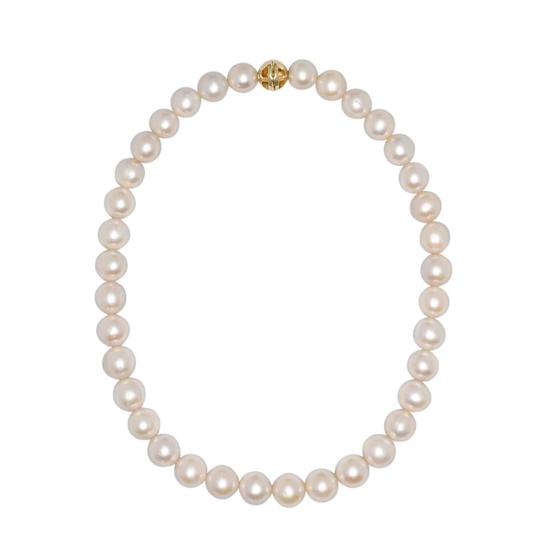 classic-pearl-choker