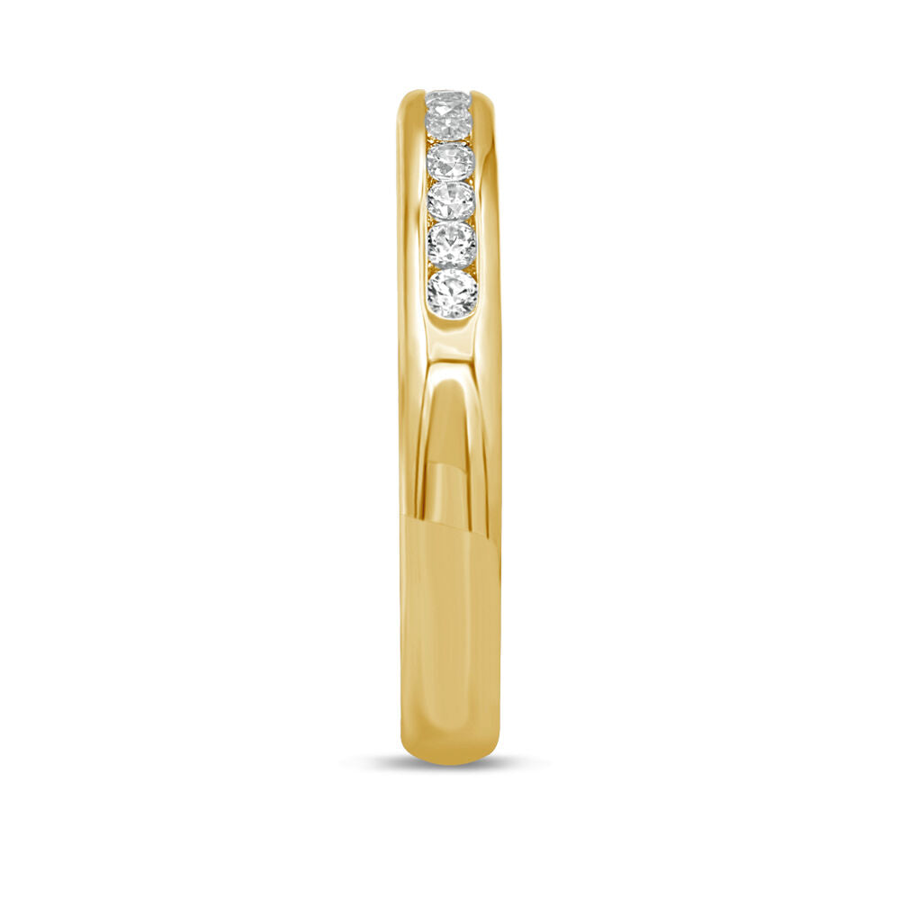 1/4 ct. tw. Diamond Anniversary Band in 14K Yellow Gold