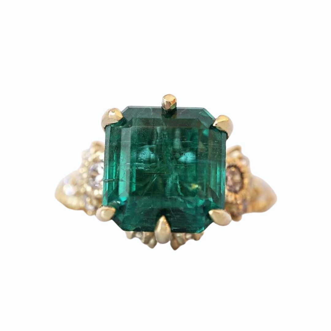 emerald-knightsbridge-diamond-ring