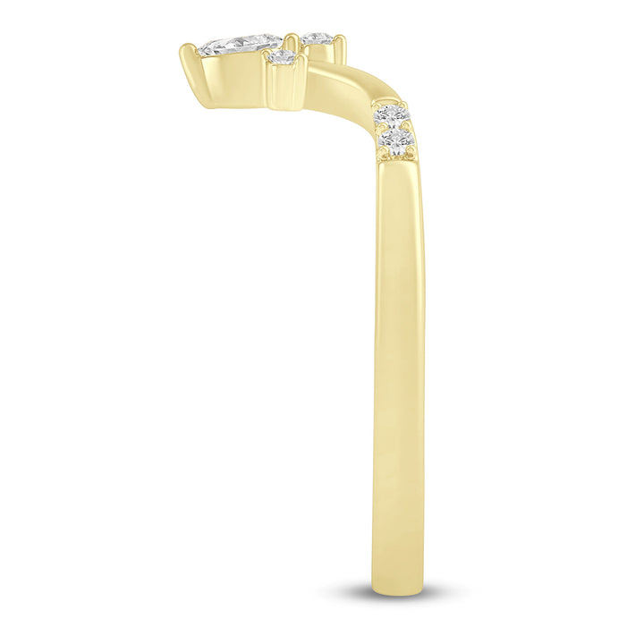 Diamond Chevron Band in 14K Yellow Gold (1/10 ct. tw.)