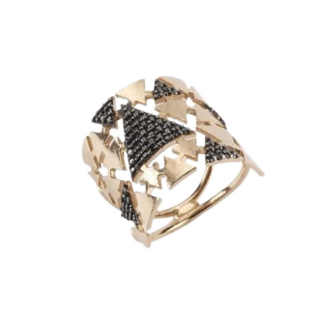 triangle-black-diamond-ring