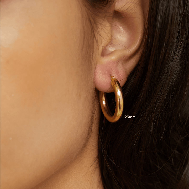 gold-hoop-earrings-4mm-30mm-in-14k-white-gold-aurate