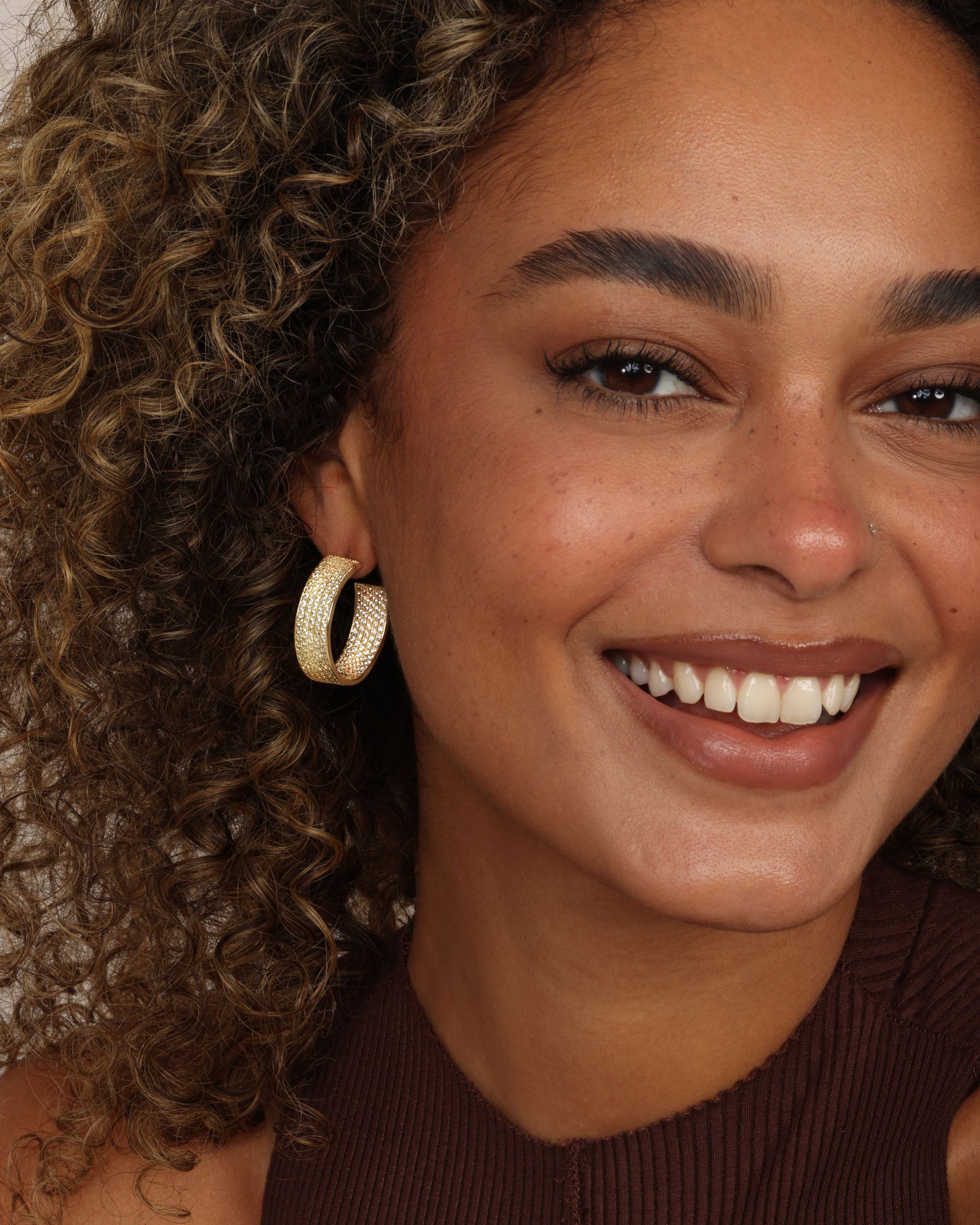 slick-pave-earrings-in-gold-and-white-diamondettes