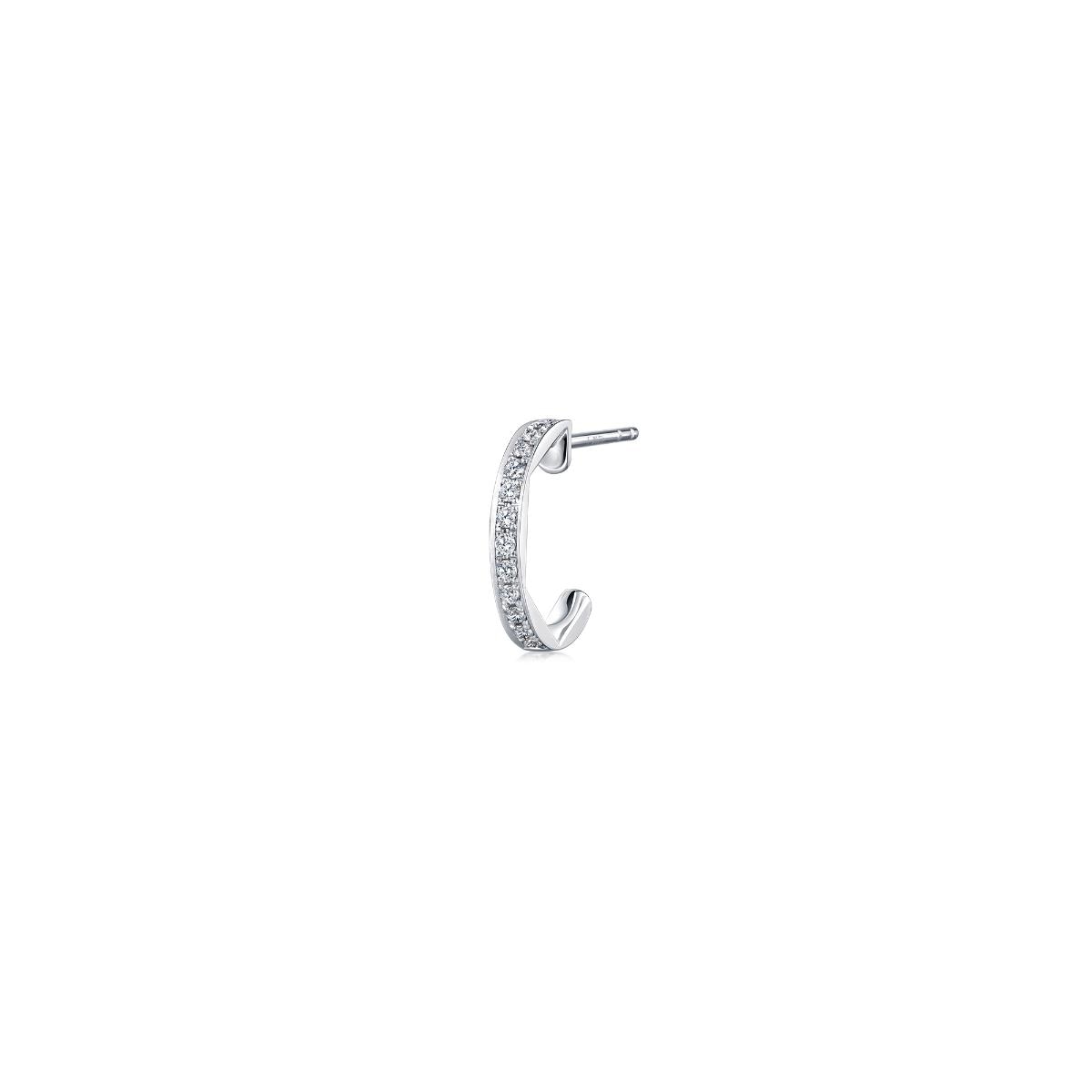 timeless-white-gold-diamond-single-hoop-earring-chow-sang-sang