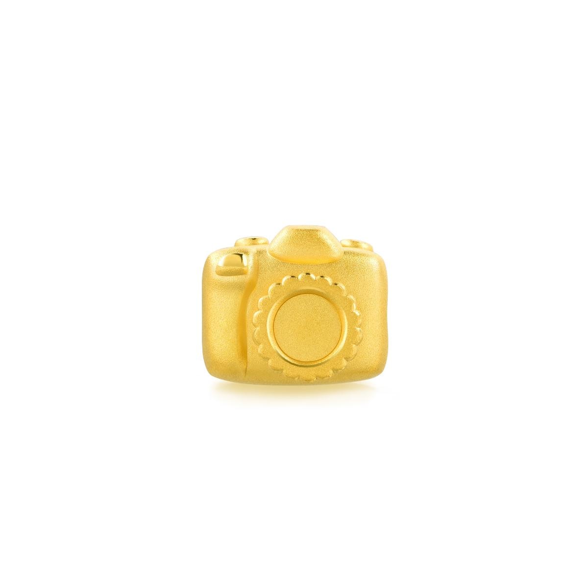 wonderland-gold-camera-charm-chow-sang-sang