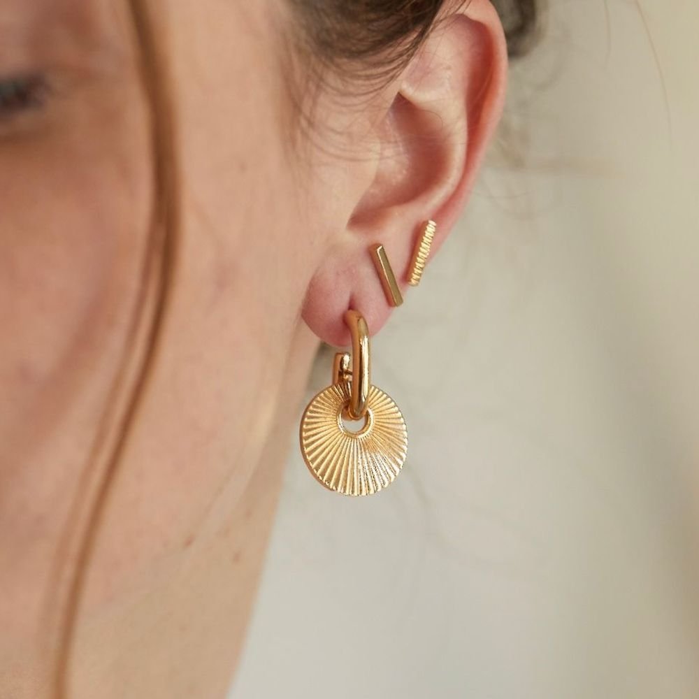 jua-capsule-hoop-earrings