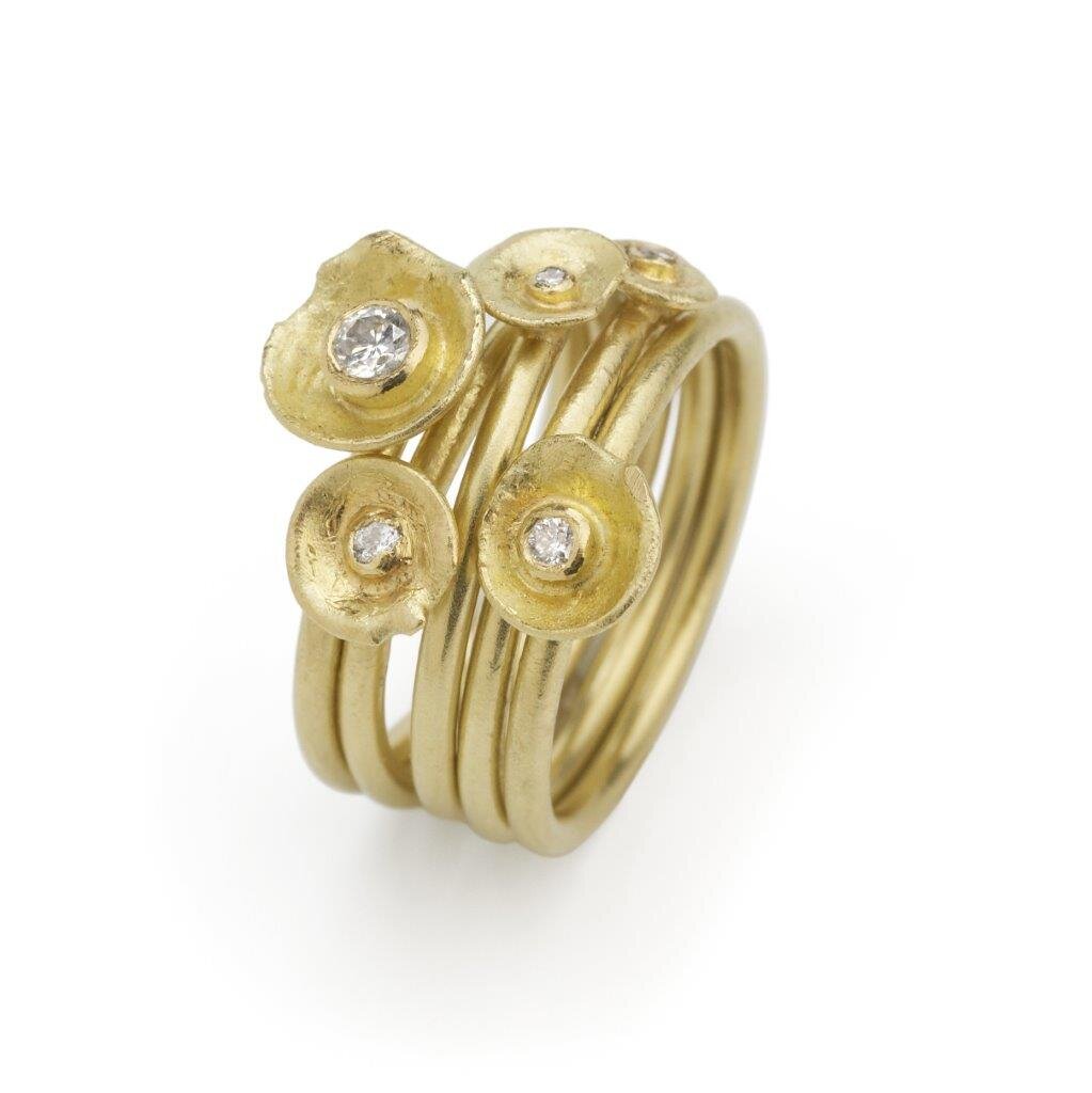 acorn-cup-cluster-ring-with-diamonds-in-18k-gold