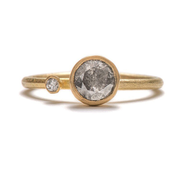 grey-diamond-ring