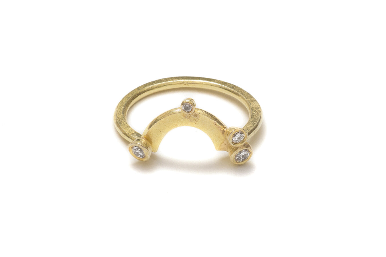 halo-wedding-ring-in-18k-yellow-gold