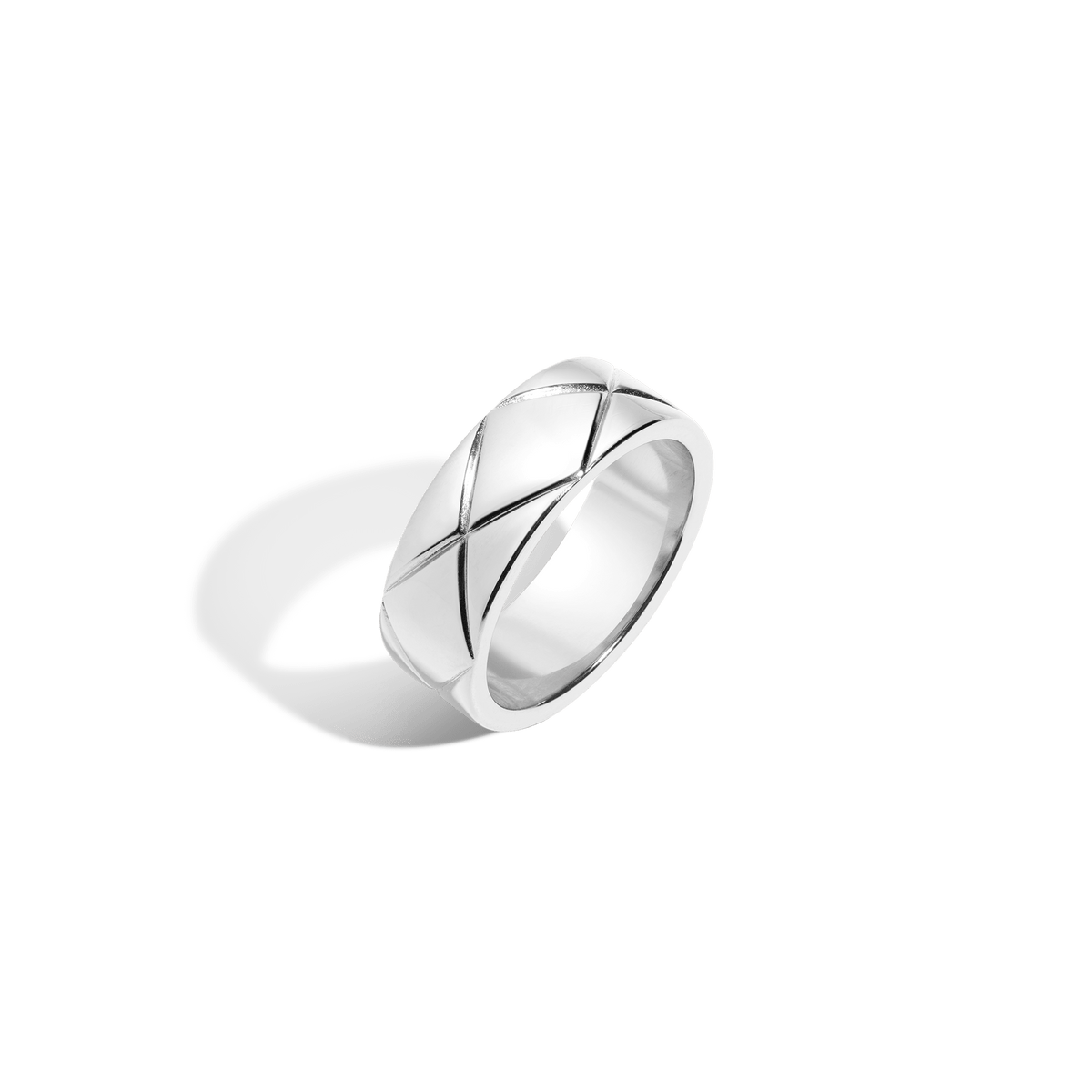 quilted-gold-ring-in-18k-white-gold-aurate