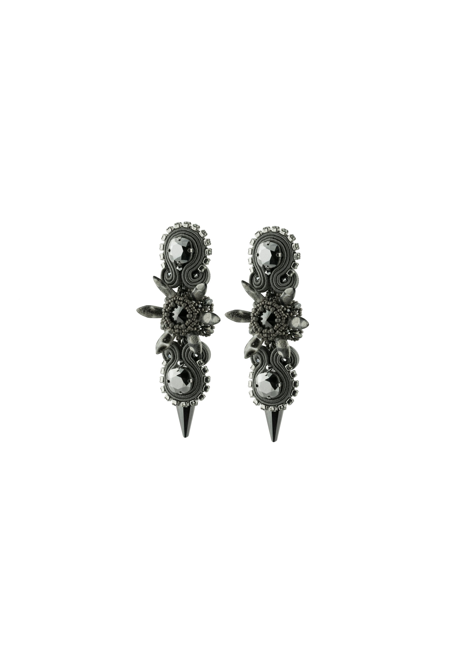 fierce-and-fabulous-earrings-with-spiked-star-flowers