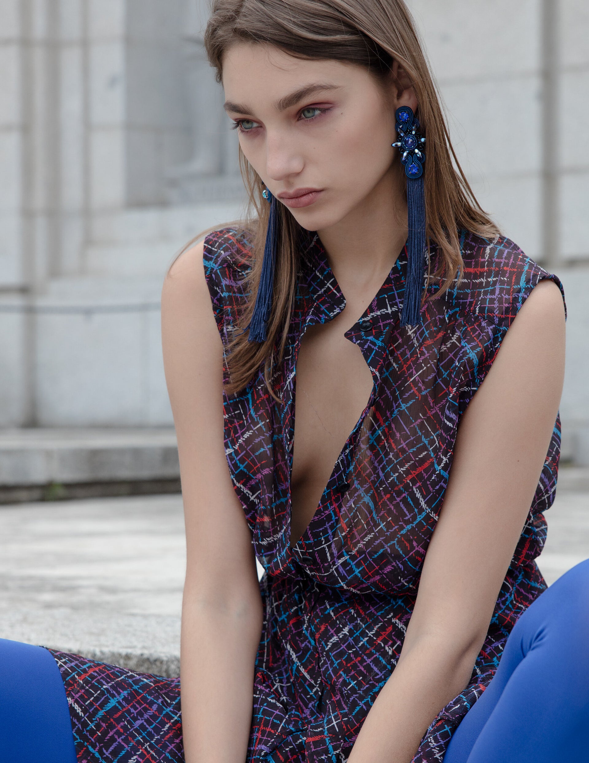 summer-night-blue-tassel-earrings-with-spiked-star-flowers