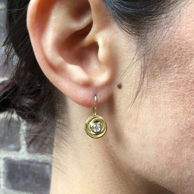 diamond-rose-bud-earrings-in-18k-gold