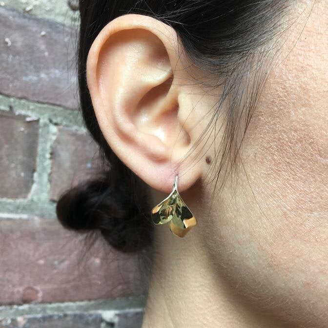 vine-leaf-earrings-gold