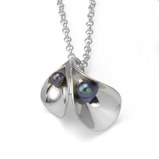 calla-lily-necklace-silver