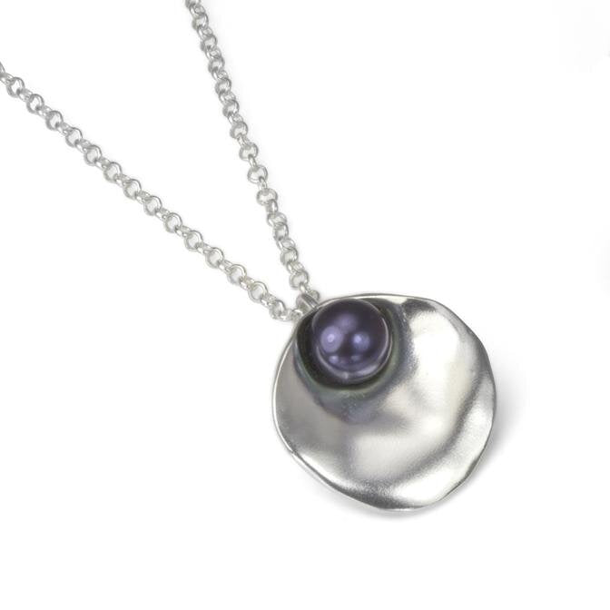 oyster-necklace-with-pearl