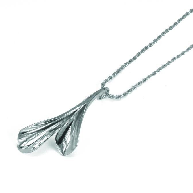 large-vine-leaf-necklace-in-sterling-silver