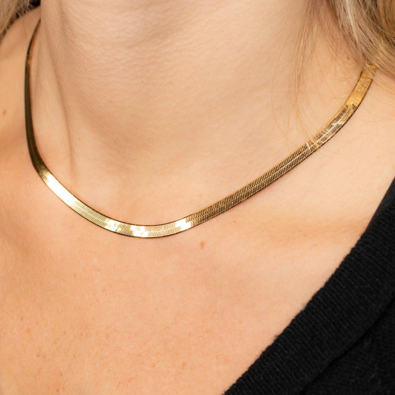 liquid-vintage-herringbone-necklace-gold