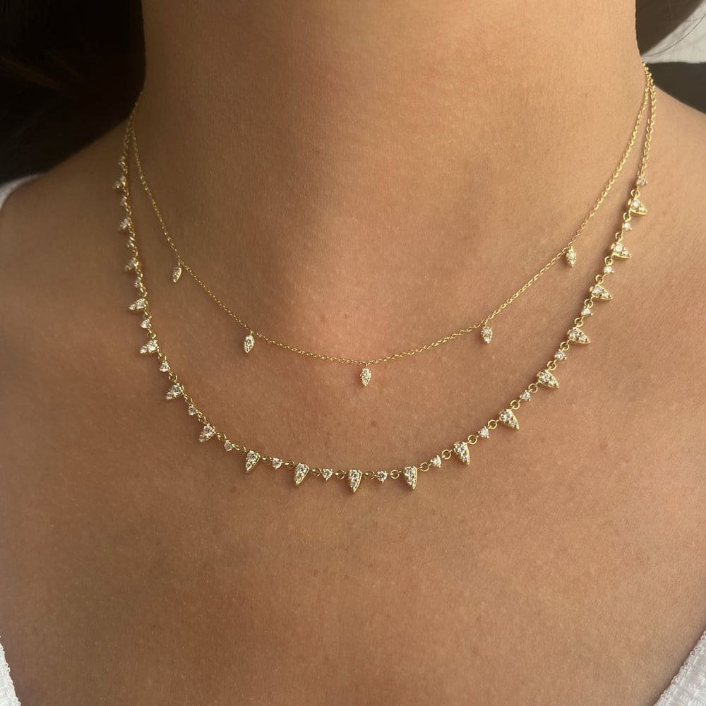 gold-diamond-teardrop-necklace