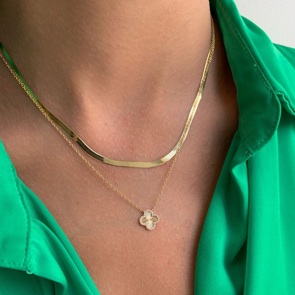 diamond-clover-necklace