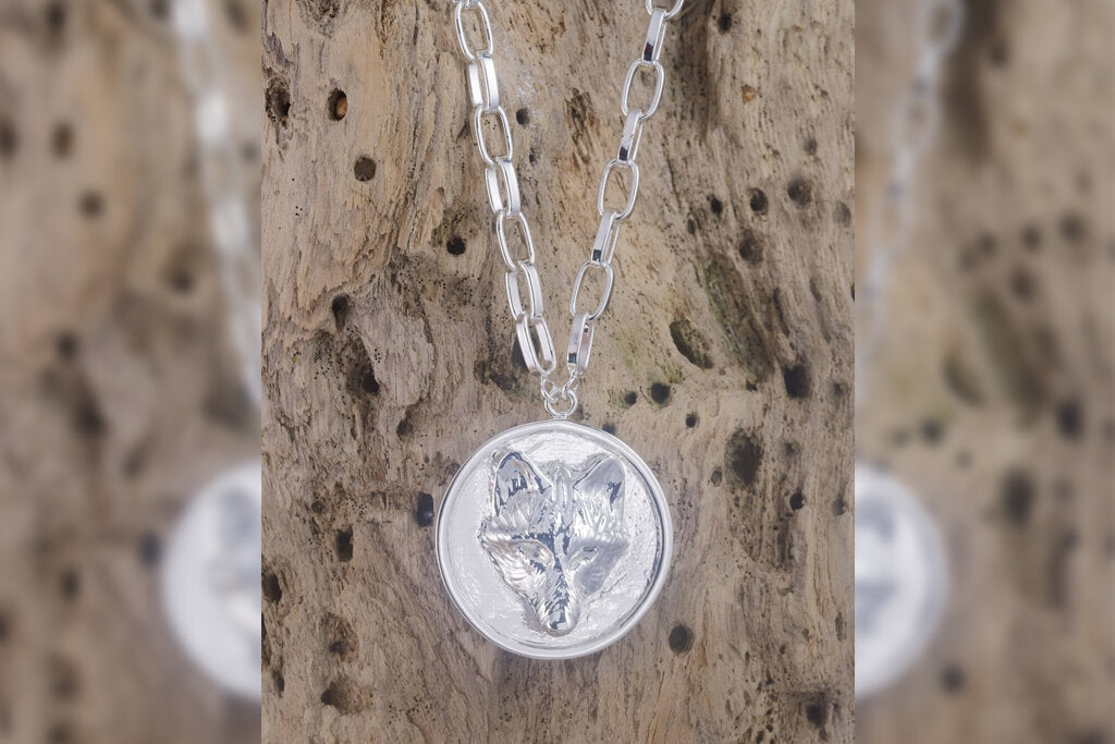 silver-wolf-medallion-necklace