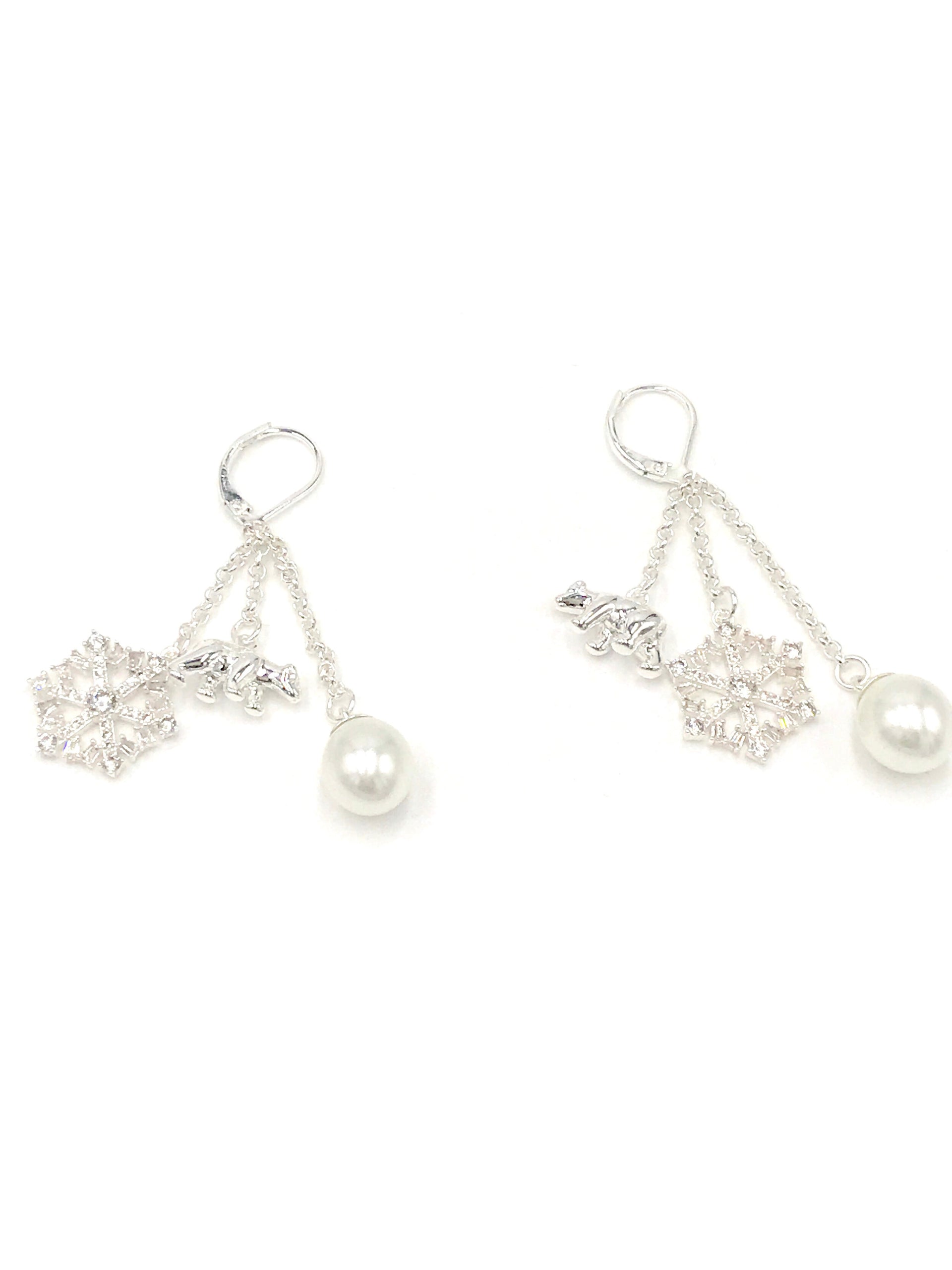 adorable-snowflake-pearl-and-bear-drop-earrings