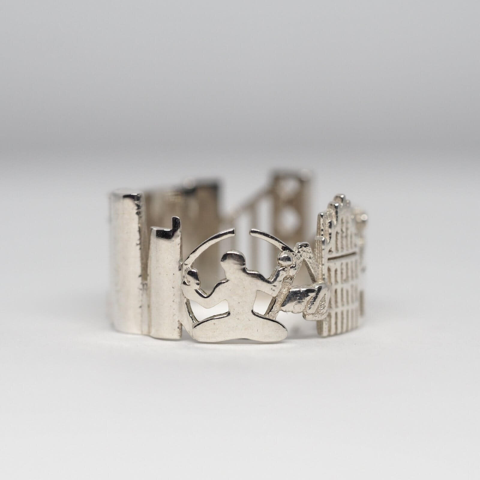 detroit-cityscape-ring