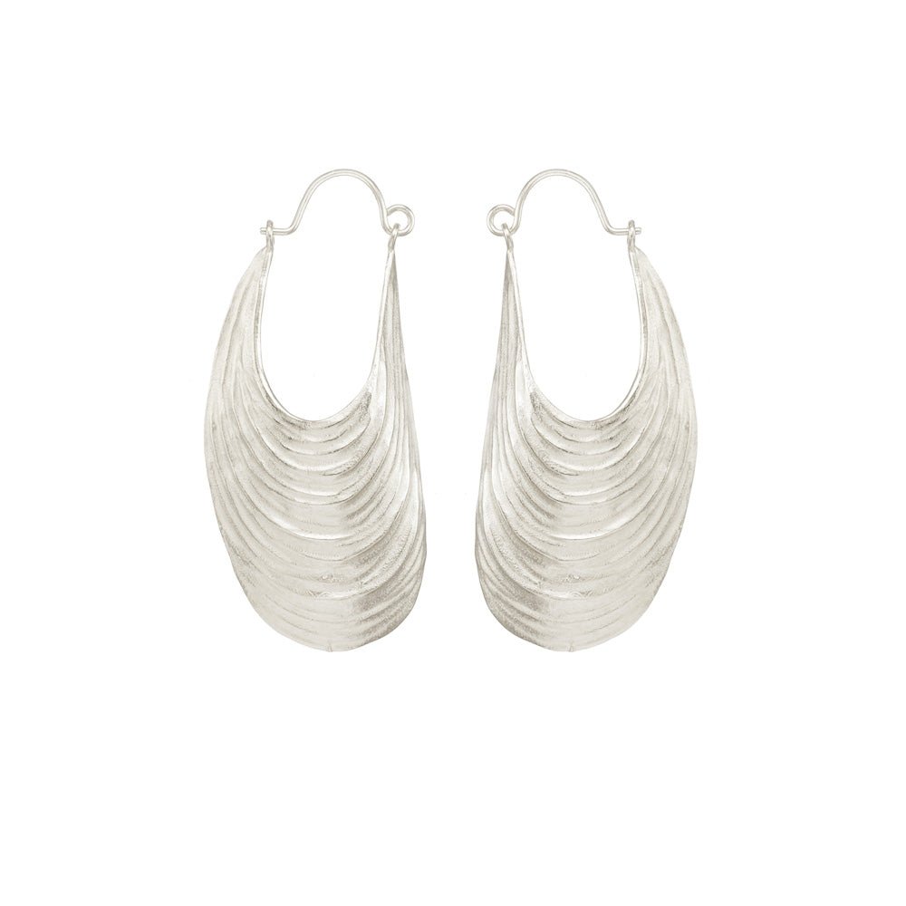 serenity-shell-earrings