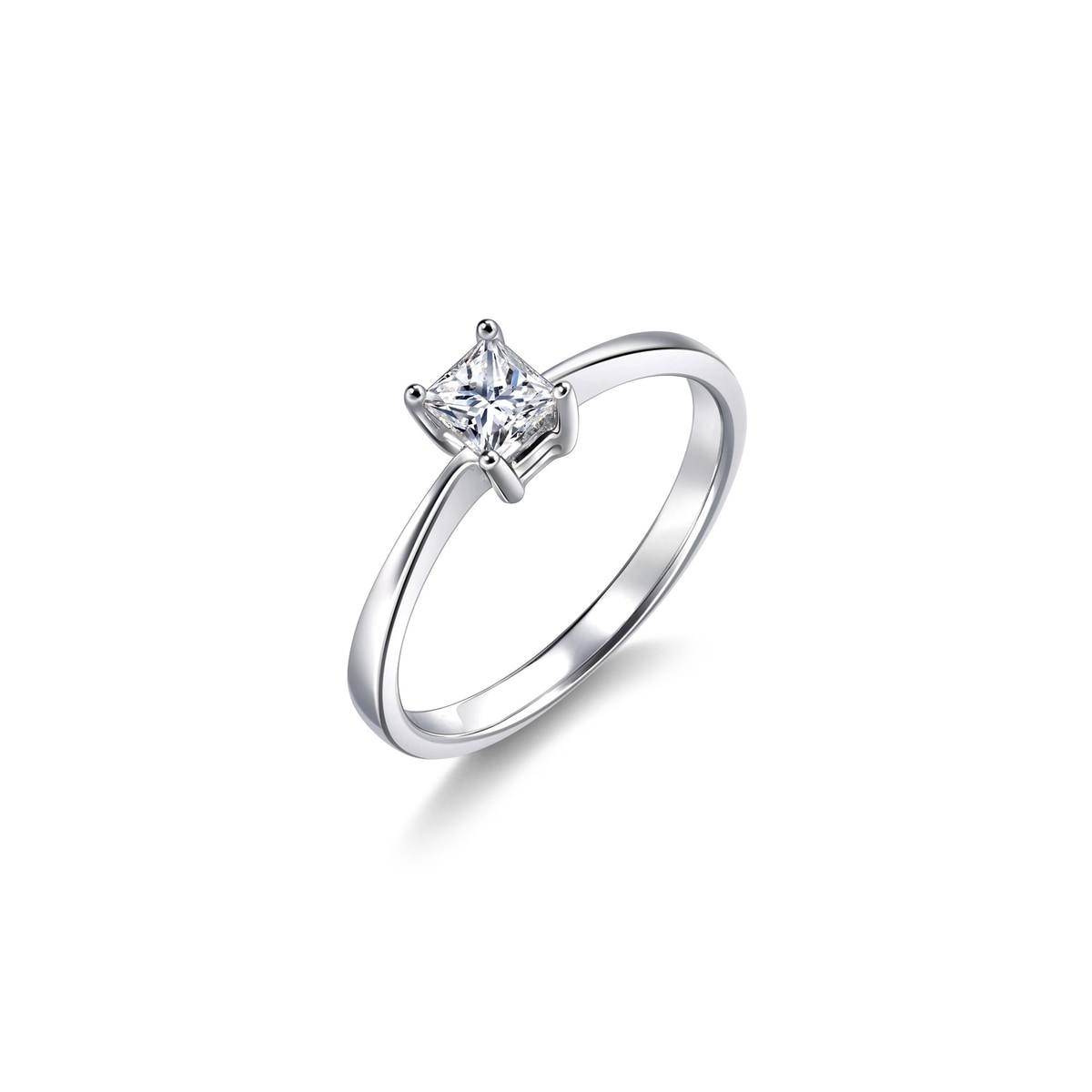 18K White Gold Diamond Ring