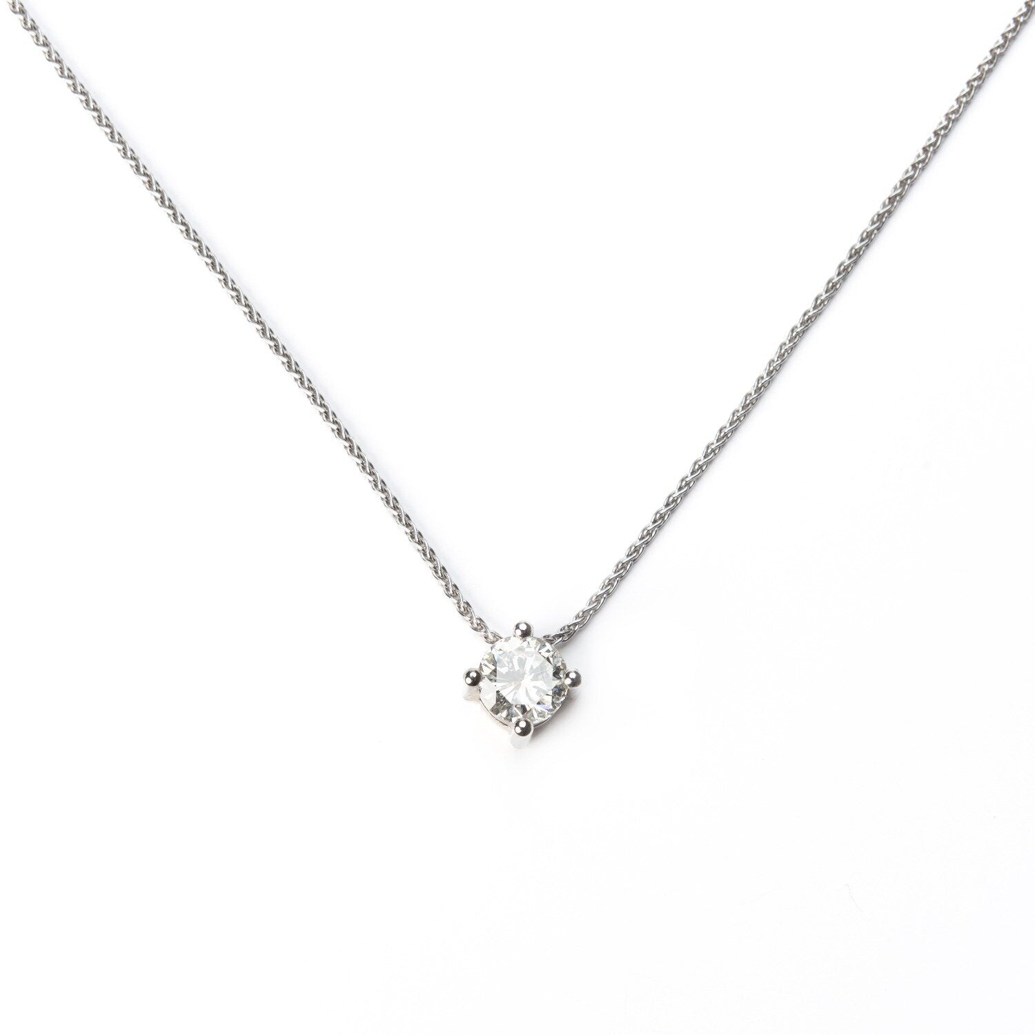 dancing-diamond-necklace