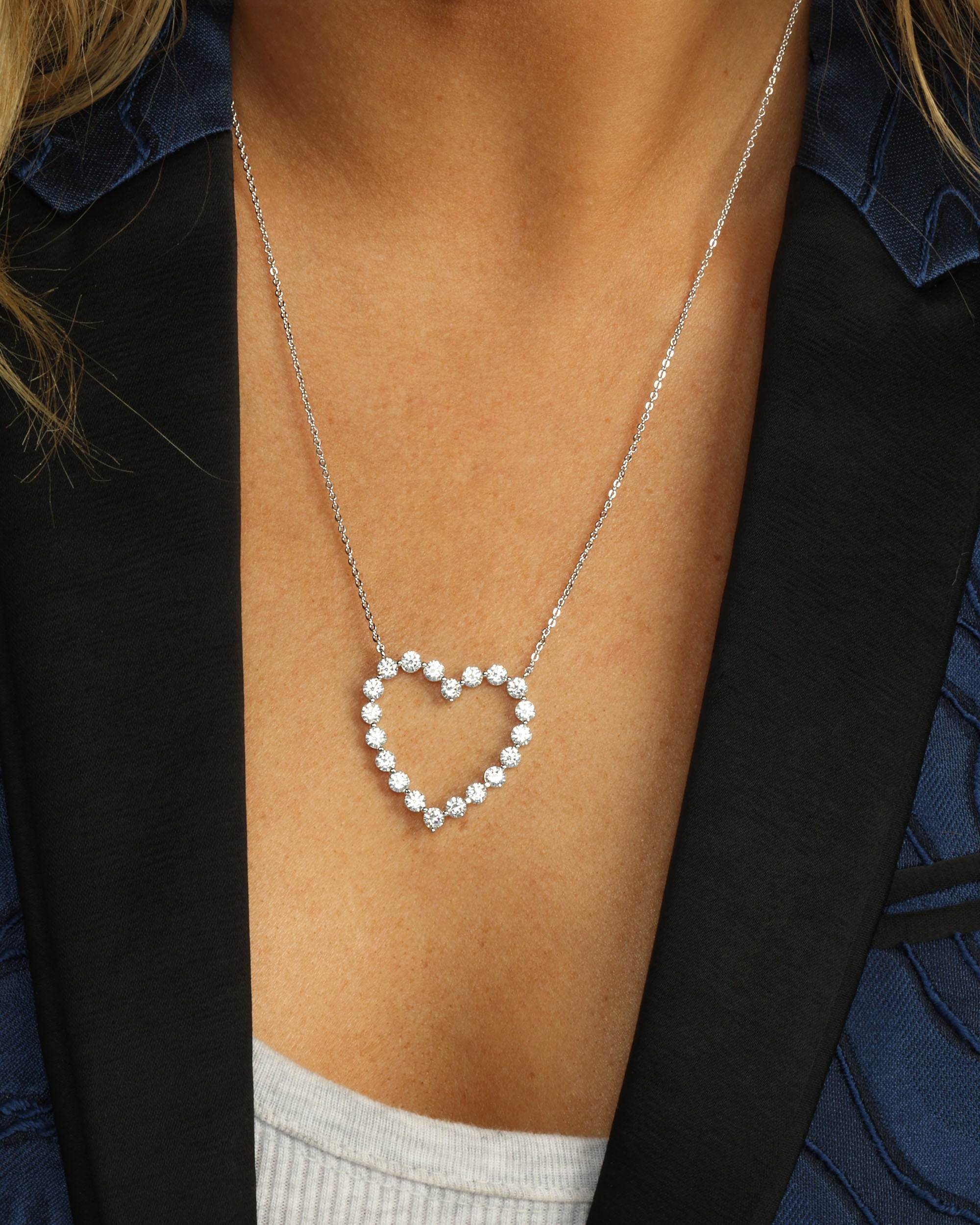 she-is-an-icon-heart-necklace-in-silver-and-white-diamondettes