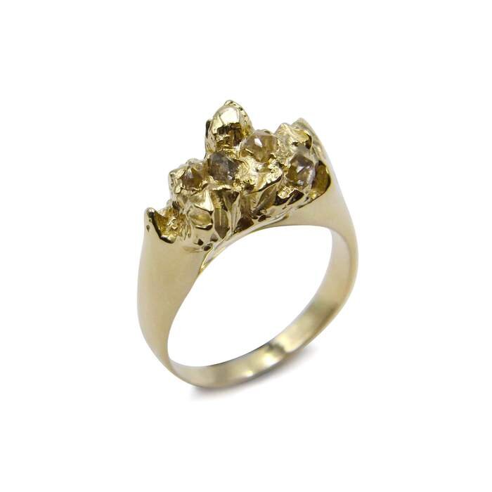 under-earth-half-texture-ring-in-9k-gold