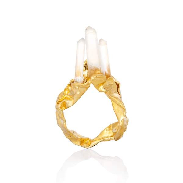 crush-statement-ring-gold