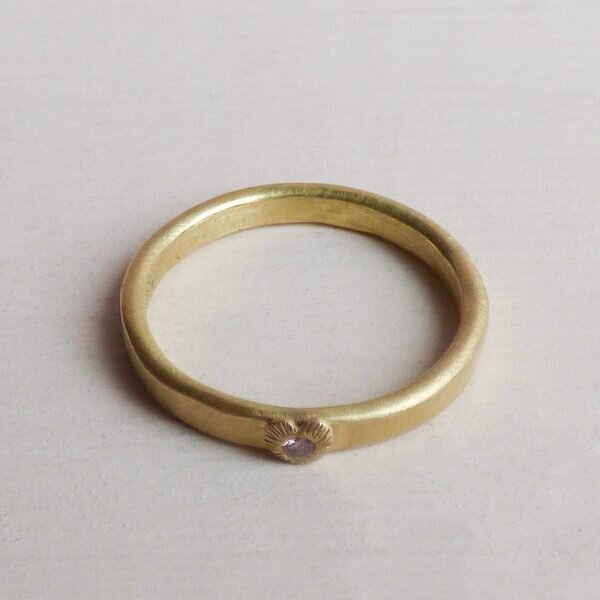 posy-wedding-ring-in-18k-gold