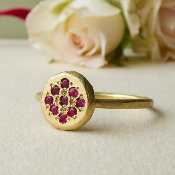 delphina-ring-in-18k-gold