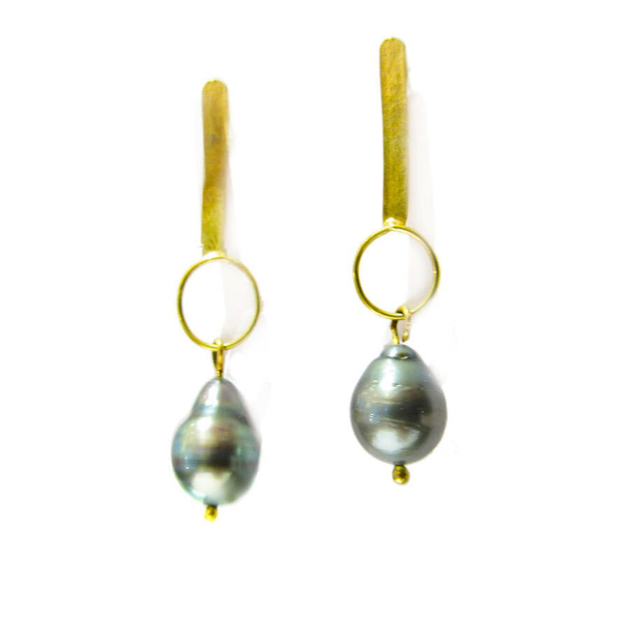 tahitian-pearls-earrings-in-18k-gold