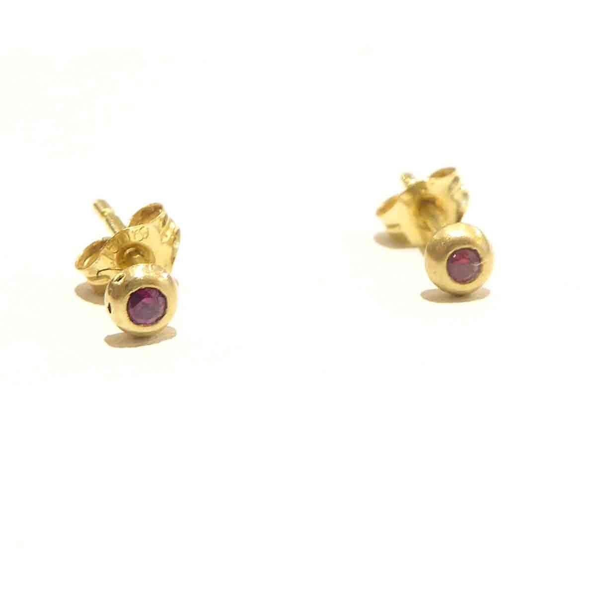 red-ruby-and-18k-gold-stud-earrings