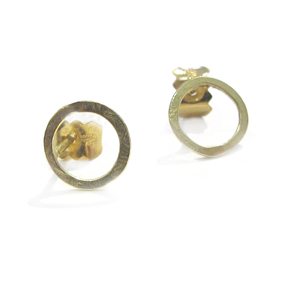 small-open-circle-18k-gold-stud-earrings