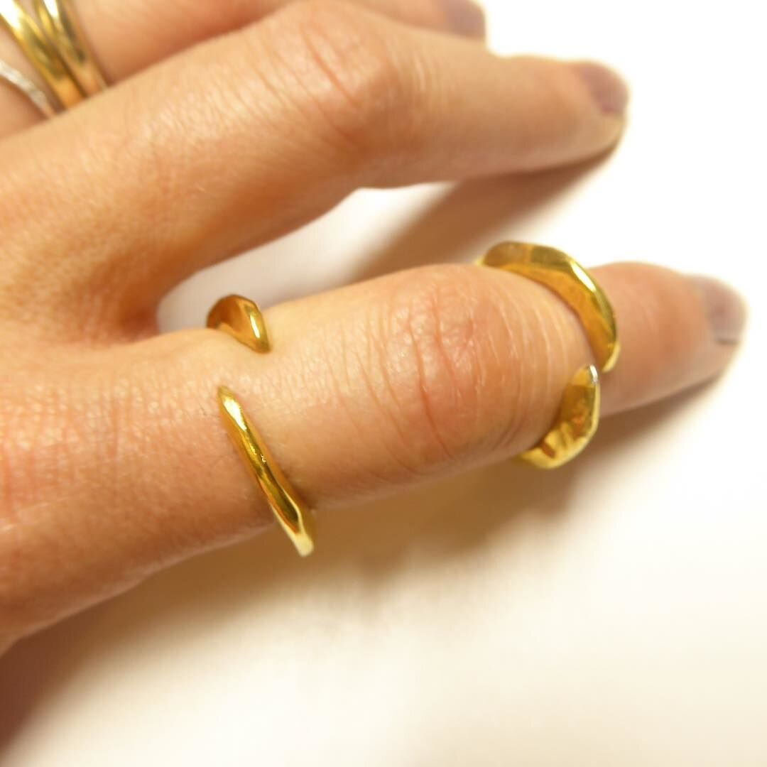 gold-plated-claw-ring