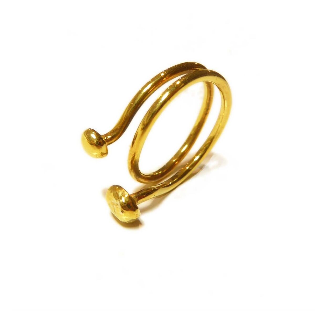 wrap-around-18k-gold-ring-with-pebbles