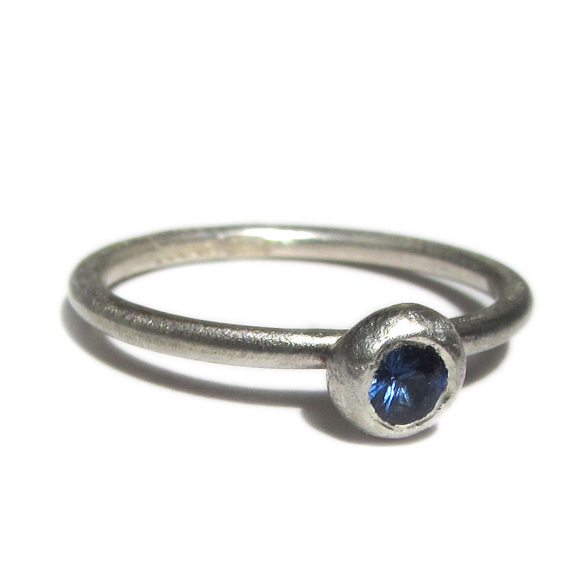 dash-of-blue-sapphire-sterling-silver-ring