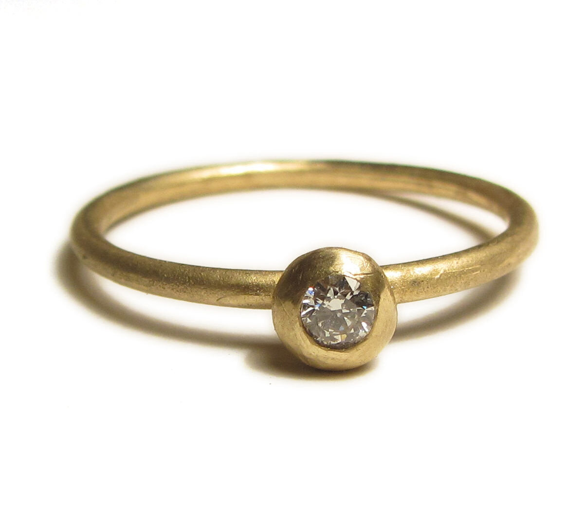 18k-yellow-gold-stacking-ring-with-a-diamond