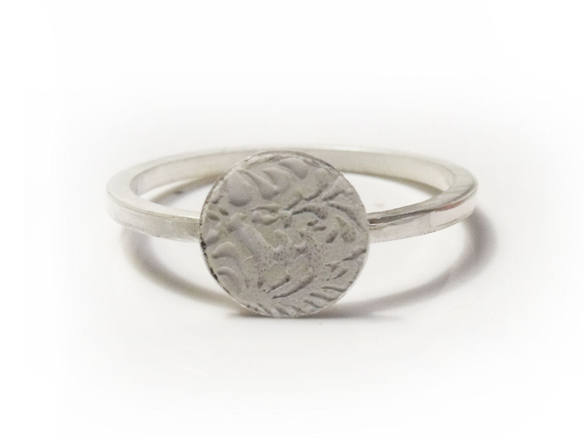 mini-volutes-stacking-ring