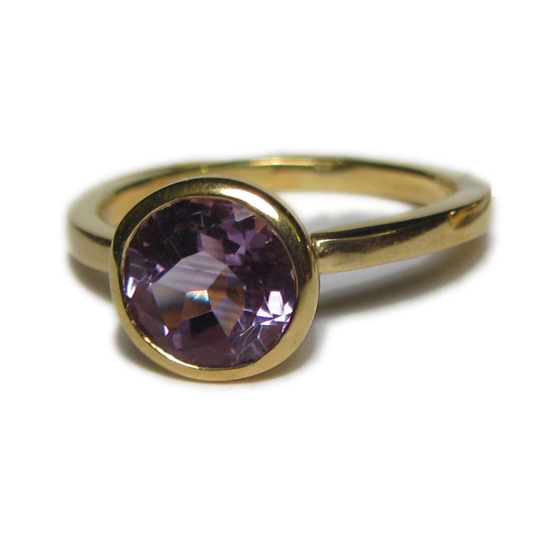 amethyst-cocktail-ring-in-18k-gold