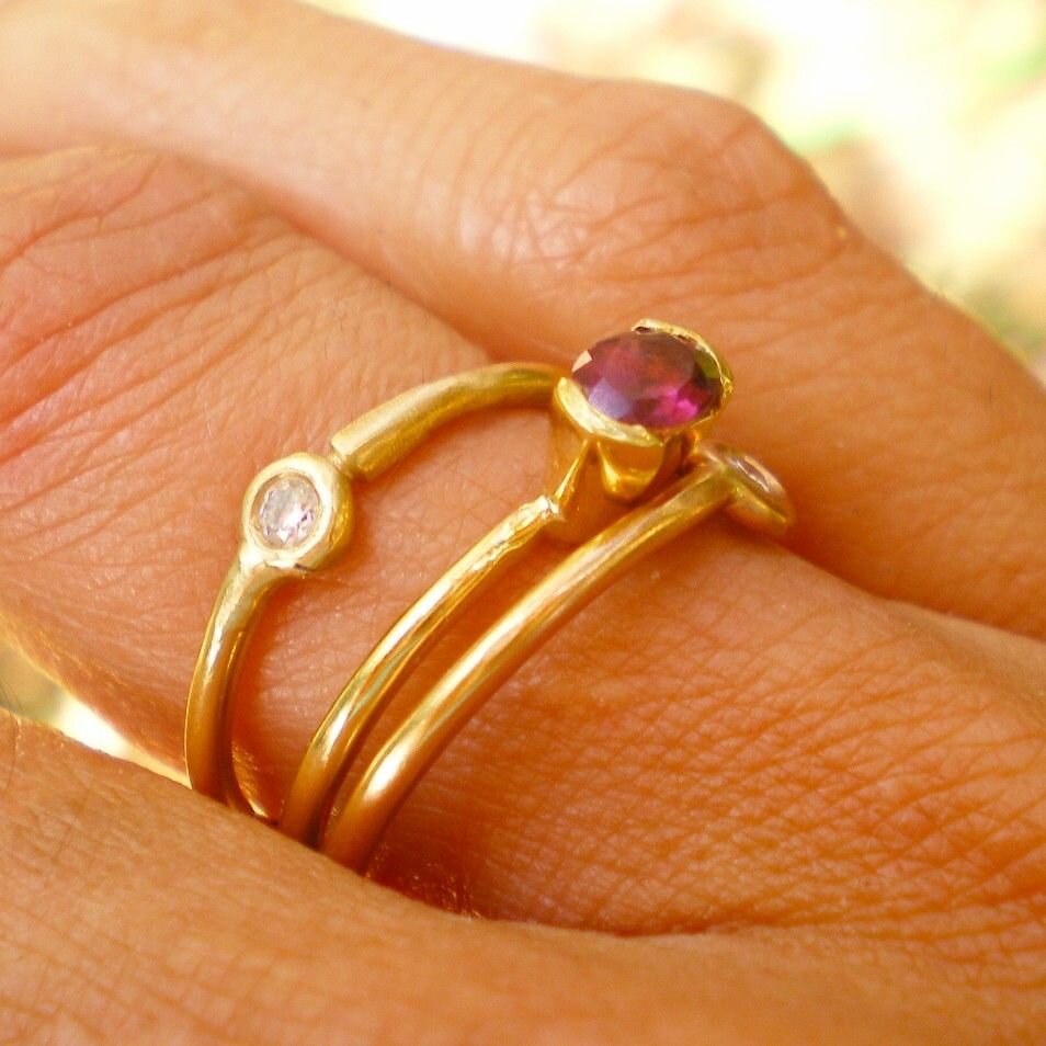 essor-pink-tourmaline-ring-in-18k-gold