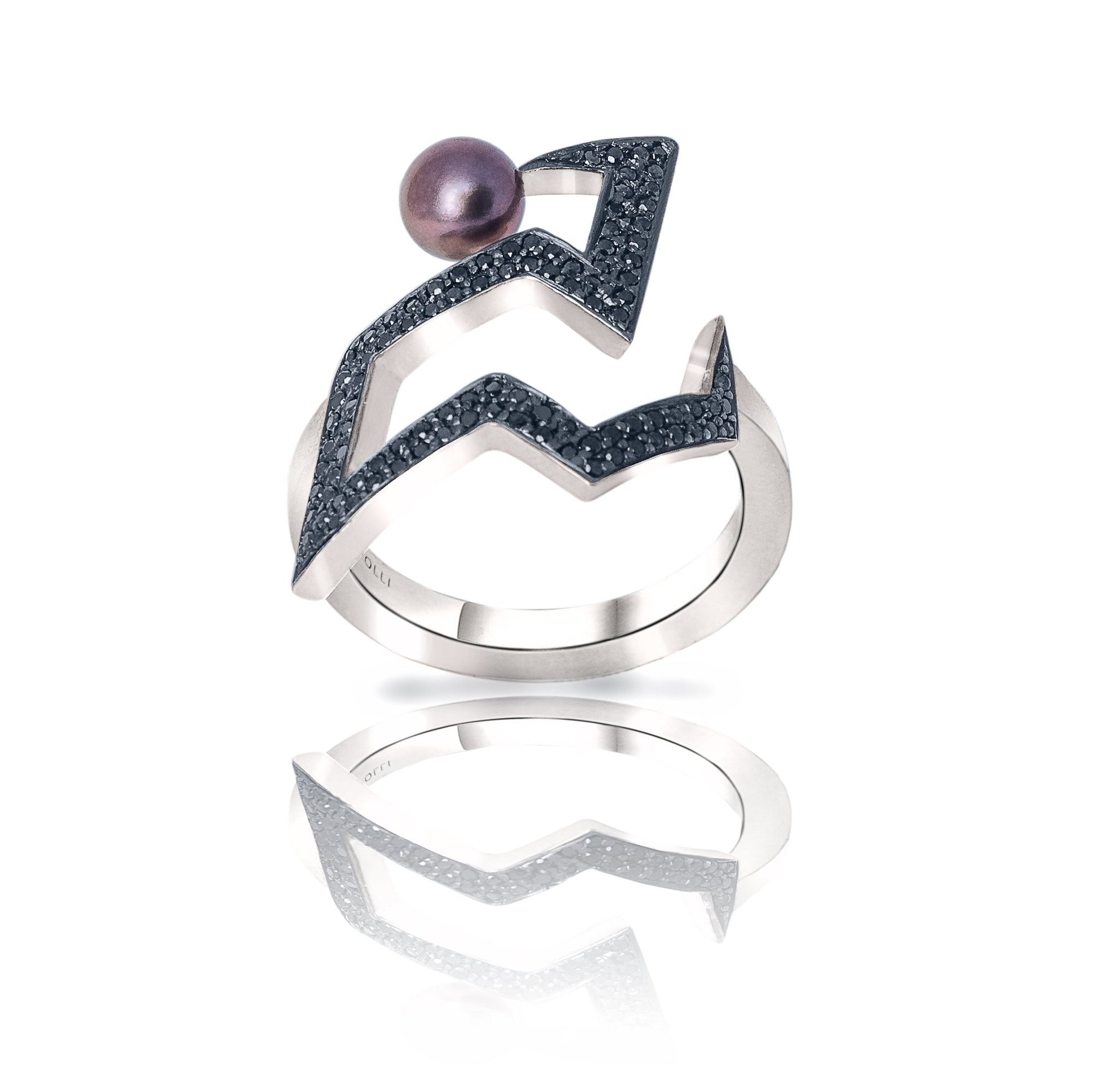 snaketric-edgy-ring-silver-with-black-diamonds